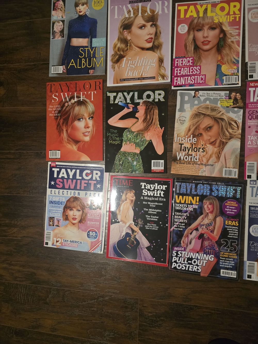 Taylor Swift | HUGE Magazine Collection 5 (18) - Picture 2 of 5